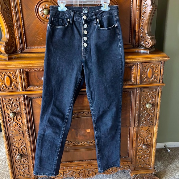 BDG Girlfriend high rise black exposed button fly jeans. - Picture 2 of 7